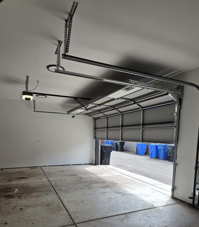 Garage door repair in Elmhurst
